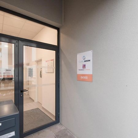 Apartamento PIERRICK - Studio proche gare, Wifi, arrivée 24 24 Le Mans Exterior foto